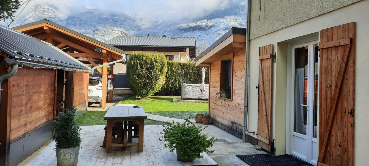 Au Pied Des Montagnes * Le Bourg-d'Oisans